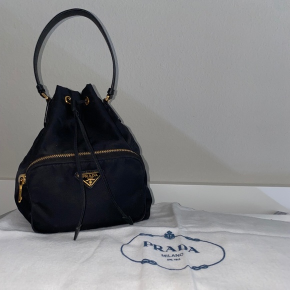 Duet Re-Nylon Bucket Bag - Pesco